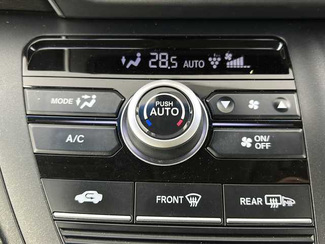 ホンダ フリード G ホンダセンシング 宮城県 2017(平29)年 6.3万km クリスタルブラックパール 禁煙車/ホンダセンシング/・オートクルーズコントロール/・衝突軽減ブレーキ/・車線維持支援システム/・標識認識機能/・先行車発進お知らせ/両側パワースライドドア/純正7インチナビ/（BT.AM.FM.CD.DVD.SD）/バックカメラ/フルセグテレビ/ビルトインETC/革巻きステアリング/ステアリングスイッチ/プッシュスタート/スマートキー/スペアキー/3列シート/ハーフレザーシート/純正フロアマット/ロールサンシェード/純正15インチアルミホイール/LEDヘッドライト/ECON/横滑り防止機能