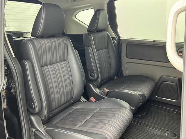 ホンダ フリード G ホンダセンシング 宮城県 2017(平29)年 6.3万km クリスタルブラックパール 禁煙車/ホンダセンシング/・オートクルーズコントロール/・衝突軽減ブレーキ/・車線維持支援システム/・標識認識機能/・先行車発進お知らせ/両側パワースライドドア/純正7インチナビ/（BT.AM.FM.CD.DVD.SD）/バックカメラ/フルセグテレビ/ビルトインETC/革巻きステアリング/ステアリングスイッチ/プッシュスタート/スマートキー/スペアキー/3列シート/ハーフレザーシート/純正フロアマット/ロールサンシェード/純正15インチアルミホイール/LEDヘッドライト/ECON/横滑り防止機能