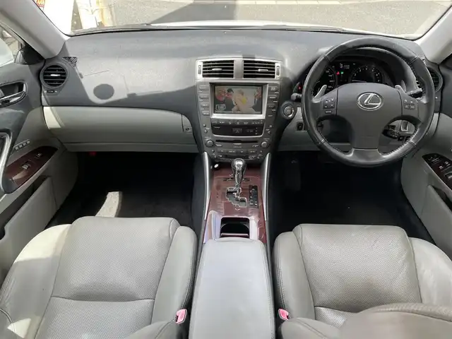レクサス ＩＳ 350 バージョンL 千葉県 2008(平20)年 10万km ブルーイッシュパールクリスタルシャイン 純正メーカーナビ(HDD/MD/CD/DVD/ラジオ)/バックカメラ/クルーズコントロール/パドルシフト/ビルトインＥＴＣ/本革シート/ステアリングスイッチ/前席パワーシート/運転席メモリ機能有/前席エアシート、シートヒーター/電動リアサンシェード/ドアバイザー/キセノンヘッドライト/フォグライト