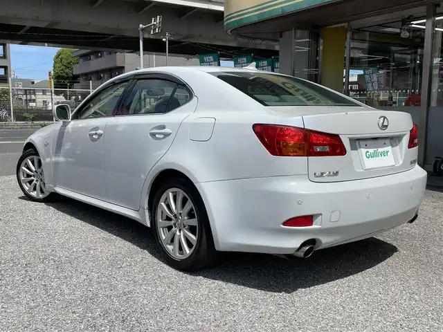 レクサス ＩＳ 350 バージョンL 千葉県 2008(平20)年 10万km ブルーイッシュパールクリスタルシャイン 純正メーカーナビ(HDD/MD/CD/DVD/ラジオ)/バックカメラ/クルーズコントロール/パドルシフト/ビルトインＥＴＣ/本革シート/ステアリングスイッチ/前席パワーシート/運転席メモリ機能有/前席エアシート、シートヒーター/電動リアサンシェード/ドアバイザー/キセノンヘッドライト/フォグライト