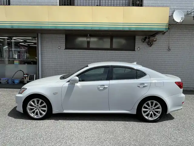 レクサス ＩＳ 350 バージョンL 千葉県 2008(平20)年 10万km ブルーイッシュパールクリスタルシャイン 純正メーカーナビ(HDD/MD/CD/DVD/ラジオ)/バックカメラ/クルーズコントロール/パドルシフト/ビルトインＥＴＣ/本革シート/ステアリングスイッチ/前席パワーシート/運転席メモリ機能有/前席エアシート、シートヒーター/電動リアサンシェード/ドアバイザー/キセノンヘッドライト/フォグライト