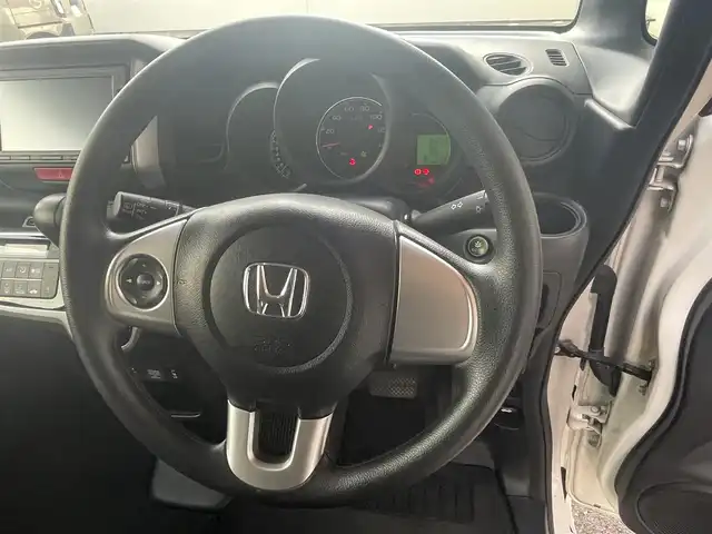 ホンダ Ｎ ＢＯＸ G SSパッケージ 愛知県 2017(平29)年 2.5万km プレミアムホワイトパールⅡ AIS評価点　5点 /両側パワースライドドア　/HIDヘッド　/あんしんパッケージ /衝突軽減ブレーキ　/純正SDナビ　/ワンセグ　/バックカメラ　/シートヒーター　/スマートキー　/ステアリングスイッチ　/ビルトインETC /スペアキー