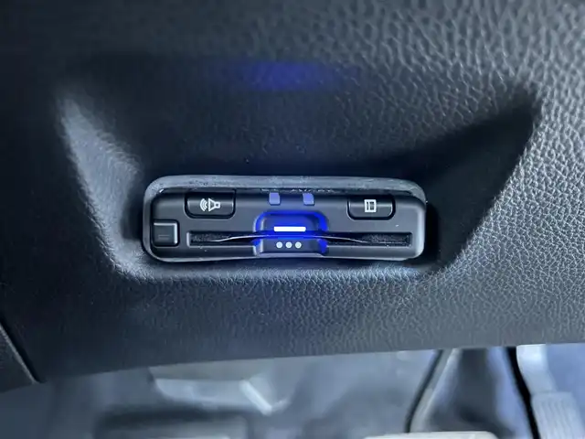 ホンダ フィット e:HEVホーム 鹿児島県 2020(令2)年 2.5万km プラチナホワイトパール 純正ナビ/バックカメラ/ホンダセンシング/渋滞追従機能付きアダプティブクルーズコントロール/衝突軽減ブレーキ/車線維持支援システム/標識認識機能/オートハイビーム/フルセグTV/純正前後ドライブレコーダー/ＥＴＣ/LEDヘッドライト/電動パーキングブレーキ/ブレーキホールド/純正フロアマット/純正アルミ