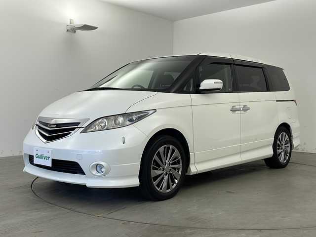 ホンダ エリシオン G Aero 兵庫県 2006(平18)年 7.9万km ブルーイッシュホワイトパール ・純正ナビ＆CD＆MSV/・バックカメラ/・社外フリップダウンモニター/・ETC/・社外18インチアルミホイール/・革巻きステアリング/・オートライト/・純正フロアマット/・左右独立エアコン/・レザー調シートカバー/・ディスチャージヘッドライト/・イモビライザー/・セキュリティアラーム/・電動格納式リモコンカラードドアミラー