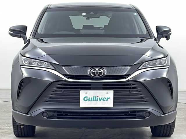 トヨタ ハリアー S 道央・札幌 2023(令5)年 3.1万km ブラック ・4WD/・純正8インチナビ&BT&AppleCarplay&AndroidAuto/・バックカメラ/・トヨタセーフティセンス/・レーダークルーズコントロール/・コーナーセンサー/・横滑り防止装置/・社外ドライブレコーダー/・ビルトインETC2.0/・純正フロアマット/・LEDヘッドライト/・オートライト/・オートマチックハイビーム/・スマートキー/・純正AW冬タイヤ積込