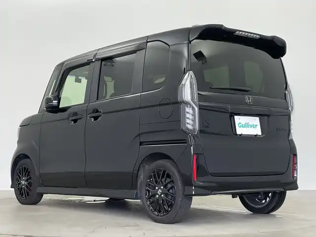ホンダ Ｎ ＢＯＸ カスタム L ターボ スタイル+ブラック 鹿児島県 2022(令4)年 4.6万km クリスタルブラックパール 社外SDナビ/（AM/FM/CD/DVD/Bluetooth）/ホンダセンシング/・衝突軽減ブレーキ/・アクティブクルーズコントロール/・レーンキープアシスト/・コーナーセンサー/・ロードサインアシスト/・先行車発進お知らせ機能/バックカメラ/両側パワースライドドア/ドライブレコーダー/ＬＥＤヘッドライト/パドルシフト/ステアリングリモコン/シートヒーター/プッシュスタート/ハーフレザーシート/オートライト/オートホールド