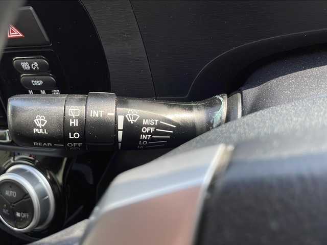 トヨタ アクア S 静岡県 2015(平27)年 6.3万km ライムホワイトパールクリスタルシャイン ワンオーナー/純正ナビ/ワンセグTV/純正CD/DVD/Bluetooth/スマートキー/スペアキー/ヘッドライトレベライザー/ドアバイザー/ETC/保証書