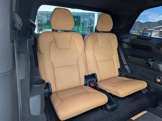 ボルボ ＸＣ９０ T6 AWD インスクリプション 福井県 2016(平28)年 6.3万km パール ４WD/純正20インチAW/全方位カメラ/プレミアムオーディオ/ヘッドアップディスプレイ/自動駐車システム/パーキングアシスト/レザーシート/純正ナビ/フルセグテレビ/前席パワーシート/シートヒーター/電動リアゲート/クルーズコントロール/前方ドライブレコーダー/前後コーナーセンサー/BLIS/コーナリングライト/ルーフレール/衝突被害軽減システム/ETC/ダブル＋サイドエアバッグ/カーテンエアバッグ