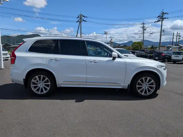 ボルボ ＸＣ９０ T6 AWD インスクリプション 福井県 2016(平28)年 6.3万km パール ４WD/純正20インチAW/全方位カメラ/プレミアムオーディオ/ヘッドアップディスプレイ/自動駐車システム/パーキングアシスト/レザーシート/純正ナビ/フルセグテレビ/前席パワーシート/シートヒーター/電動リアゲート/クルーズコントロール/前方ドライブレコーダー/前後コーナーセンサー/BLIS/コーナリングライト/ルーフレール/衝突被害軽減システム/ETC/ダブル＋サイドエアバッグ/カーテンエアバッグ