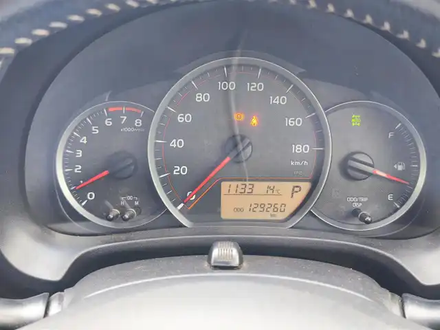 トヨタ ヴィッツ U 熊本県 2012(平24)年 13万km ホワイトパールクリスタルシャイン 4WD/モデリスタエアロ/純正HDDナビ（NHZN-W61G）/【フルセグTV/Bluetooth/CD/DVD】/バックカメラ/ETC/シートヒーター/プッシュスタート/ウインカーミラー/スペアキー/純正フロアマット/社外シートカバー/スペアタイヤ/取扱説明書