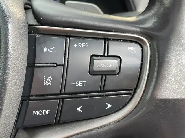 レクサス ＵＸ 250h アーバンエレガンス 東京都 2020(令2)年 8.5万km ソニッククォーツ サンルーフ/純正メモリナビ/CD/DVD/BT/USB/AUX/フルセグTV/・プリクラッシュセーフティ/・レーントレーシングアシスト/・レーダークルーズコントロール/パノラミックビューモニター/パワーバックドア/LEDオートライト/フォグランプ/運転席/助手席パワーシート/シートヒーター/純正18インチアルミホイール/コーナーセンサー/パドルシフト/ルーフレール/ステアリングヒーター/スマートキー/ビルトインETC2.0