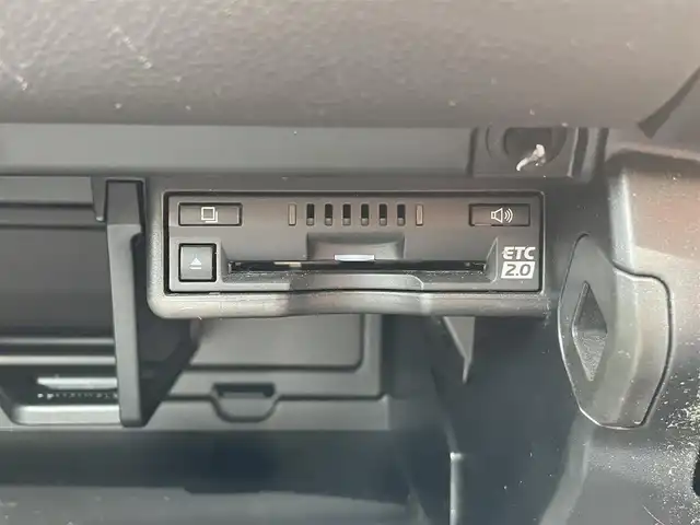 レクサス ＵＸ 250h アーバンエレガンス 東京都 2020(令2)年 8.5万km ソニッククォーツ サンルーフ/純正メモリナビ/CD/DVD/BT/USB/AUX/フルセグTV/・プリクラッシュセーフティ/・レーントレーシングアシスト/・レーダークルーズコントロール/パノラミックビューモニター/パワーバックドア/LEDオートライト/フォグランプ/運転席/助手席パワーシート/シートヒーター/純正18インチアルミホイール/コーナーセンサー/パドルシフト/ルーフレール/ステアリングヒーター/スマートキー/ビルトインETC2.0