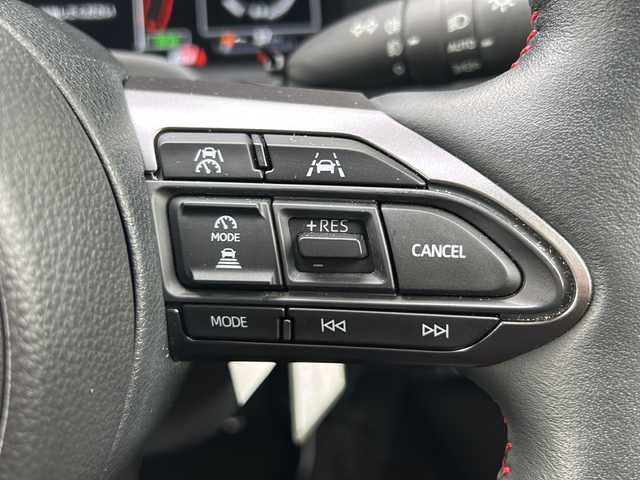 トヨタ ＧＲカローラ RZ 岐阜県 2023(令5)年 0.7万km プラチナホワイトパールマイカ 登録時走行距離6697km/純正１０．５型ナビ/フルセグＴＶ/ＪＢＬサウンド/バックカメラ/３本出しマフラー/オーバーフェンダー/ステアリングヒーター/ＧＲキャリパー/１．６Ｌ直列３気筒ターボエンジン/ハーフレザーシート/6速MT/4WD/シートヒーター/エアシート/USB/ETC/Blue tooth/プッシュスタート/スマートキー/ABS/横滑り防止装置/レーンキープアシスト/盗難防止装置/オートライト/LEDヘッドライト/エアバッグ/カーテンエアバッグ