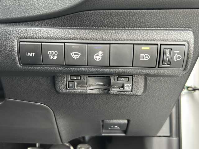 トヨタ ＧＲカローラ RZ 岐阜県 2023(令5)年 0.7万km プラチナホワイトパールマイカ 登録時走行距離6697km/純正１０．５型ナビ/フルセグＴＶ/ＪＢＬサウンド/バックカメラ/３本出しマフラー/オーバーフェンダー/ステアリングヒーター/ＧＲキャリパー/１．６Ｌ直列３気筒ターボエンジン/ハーフレザーシート/6速MT/4WD/シートヒーター/エアシート/USB/ETC/Blue tooth/プッシュスタート/スマートキー/ABS/横滑り防止装置/レーンキープアシスト/盗難防止装置/オートライト/LEDヘッドライト/エアバッグ/カーテンエアバッグ