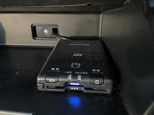 ホンダ ステップワゴン G スマートスタイルエディション 和歌山県 2011(平23)年 11.5万km プレミアムホワイトパール (株)IDOMが運営する【じしゃロン和歌山店】の自社ローン専用車両になります。こちらは現金またはオートローンご利用時の価格です。自社ローンご希望の方は別途その旨お申付け下さい/社外ナビ(AVIC-MRZ90)/　AM/FM/CD/DVD/BT/バックカメラ/ETC/両側パワースライド