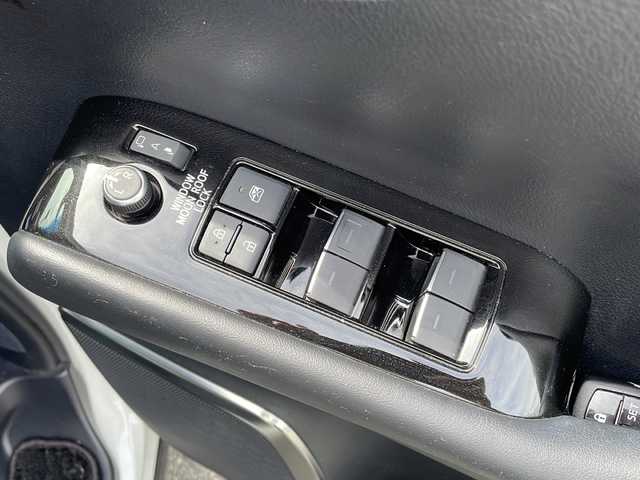 トヨタ アルファード S Cパッケージ 山口県 2021(令3)年 4.2万km ホワイトパールクリスタルシャイン ワンオーナー/サンルーフ/純正ナビ/DVD/CD/BT/USB/Miracast/フルセグTV/純正フリップダウンモニター/バックカメラ/両側パワースライドドア/パワーバックドア/純正LEDヘッドライト/純正フォグランプ/オートライト/オートハイビーム/純正１８インチアルミホイール/モデリスタエアロ/黒レザーシート/前席/セカンドパワーシート(右前メモリー付き)/前席シートヒーター/エアシート/ウッドコンビステアリング/ステアリングヒーター/クルーズコントロール/デジタルインナーミラー/衝突被害軽減ブレーキ/LKA/BSM/横滑り防止/コーナーセンサー/オートパーキングホールド/スマートキー×２/ビルトインETC/ドライブレコーダー/純正フロアマット/純正ドアバイザー/電動格納ウインカードアミラー（オート機能付き)