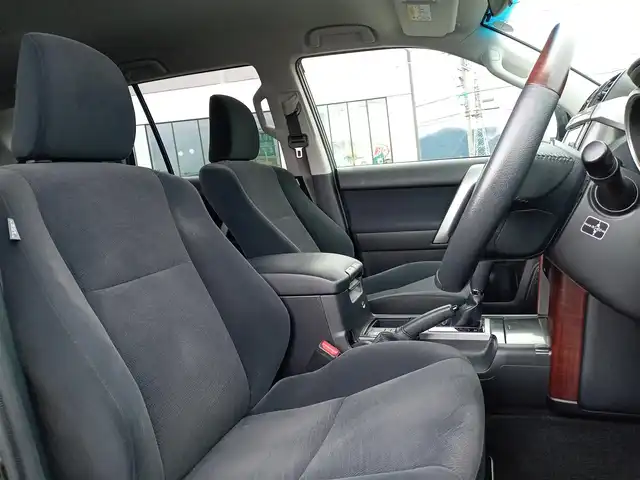 トヨタ ランドクルーザー プラド TX 福井県 2016(平28)年 10.3万km ブラック ワンオーナー車/４WD/純正17インチAW/LEDヘッドライト/Fフォグ/バックカメラ/ビルトインETC/純正7インチメモリナビ（CD/DVD/BT）/フルセグテレビ/衝突被害軽減システム/横滑り防止装置/盗難防止装置/ダブル＋サイドエアバッグ/カーテンエアバッグ/純正フロアマット