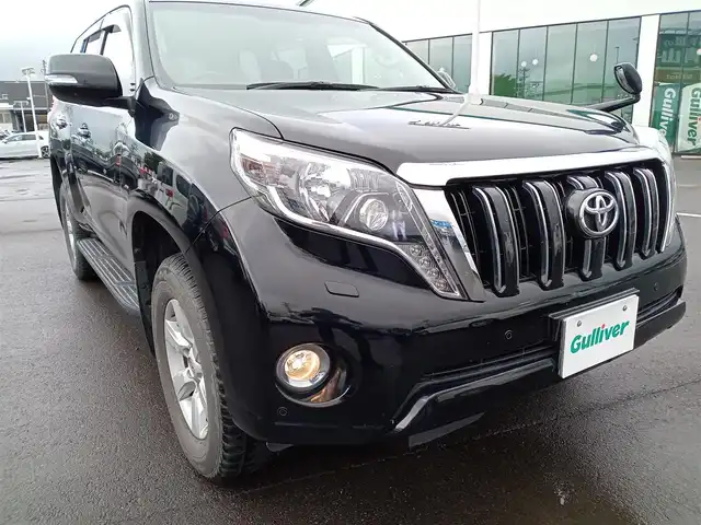 トヨタ ランドクルーザー プラド TX 福井県 2016(平28)年 10.3万km ブラック ワンオーナー車/４WD/純正17インチAW/LEDヘッドライト/Fフォグ/バックカメラ/ビルトインETC/純正7インチメモリナビ（CD/DVD/BT）/フルセグテレビ/衝突被害軽減システム/横滑り防止装置/盗難防止装置/ダブル＋サイドエアバッグ/カーテンエアバッグ/純正フロアマット
