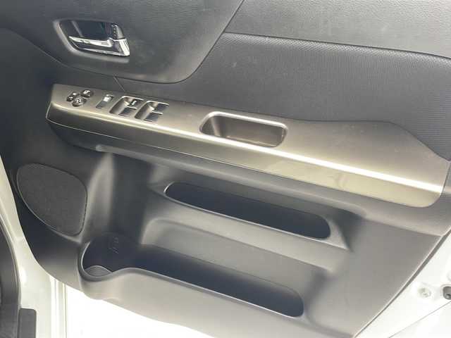 スズキ スペーシア カスタム Z ターボ 沖縄県 2017(平29)年 7.6万km クリスタルホワイトP ワンオーナー/純正ナビ/　(CD/BT/USB/iPod/フルセグTV)/全方位モニター/ドライブレコーダー（DRY-ST700）/片側パワースライドドア/ビルトインETC/クルーズコントロール　/アイドリングストップ/シートヒーター/HIDヘッドライト/オートライト/純正15インチAW/プッシュスタート/スマートキ―/保証書/取扱説明書