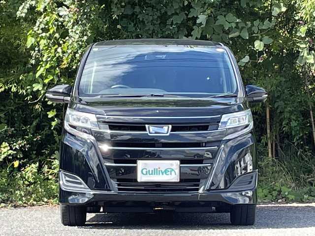 トヨタ ノア X 大分県 2020(令2)年 5.2万km ブラック パワースライドドア/社外メモリーナビ/バックカメラ/フルセグ/DVD/Bluetooth/ETC/クルーズコントロール/レーンキープアシスト/スマートキー/エンジンプッシュスタート/純正LEDヘッドライト/オートライトコントロール/オートハイビームアシスト