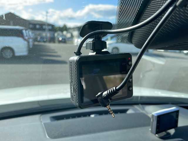 マツダ ＣＸ－５ XD プロアクティブ 岩手県 2017(平29)年 5.2万km スノーフレイクホワイトパールマイカ 純正SDナビ/AM/FM/CD/DVD/Bluetooth/フルセグTV/サイド/バックカメラ/ETC/ドライブレコーダー/クルーズコントロール/衝突被害軽減ブレーキ/レーンキープアシスト/横滑り防止装置/アイドリングストップ/オートライト/オートハイビーム/LEDヘッドライト/スマートキー/プッシュスタート/電動格納ミラー/純正19インチAW/純正フロアマット/純正ドアバイザー/保証書/取扱説明書