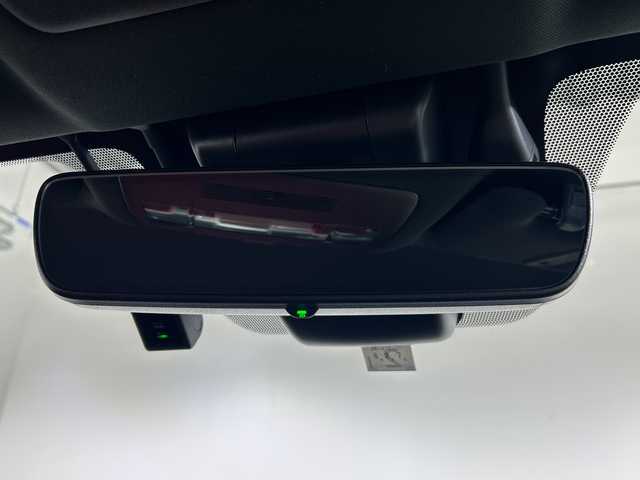 レクサス ＩＳ 300h Fスポーツ 神奈川県 2023(令5)年 2万km ホワイトノーヴァガラスフレーク レクサスセーフティシステム＋/純正メーカーナビ/・BT/フルセグTV/CD/DVD/SD/USB/AUX/パノラミックビューモニター/レザーシート/パワーシート(D/N)/メモリシート(D)/シートヒーター(D/N)/ベンチレーション(D/N)/革巻きステアリング/ステアリングスイッチ/パドルシフト/Autoライト/ビルトインETC2.0/ドライブレコーダー/SPORT/SPORT＋モード/EV/SNOWモード/電動サイドブレーキ/オートブレーキホールド/BSM/三眼LEDヘッドライト/フォグランプ/スマートキー/プッシュスタートボタン/電動格納ミラー/ウィンカーミラー/純正フロアマット/純正19インチアルミホイール