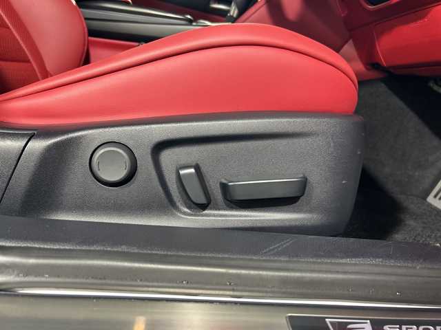 レクサス ＩＳ 300h Fスポーツ 神奈川県 2023(令5)年 2万km ホワイトノーヴァガラスフレーク レクサスセーフティシステム＋/純正メーカーナビ/・BT/フルセグTV/CD/DVD/SD/USB/AUX/パノラミックビューモニター/レザーシート/パワーシート(D/N)/メモリシート(D)/シートヒーター(D/N)/ベンチレーション(D/N)/革巻きステアリング/ステアリングスイッチ/パドルシフト/Autoライト/ビルトインETC2.0/ドライブレコーダー/SPORT/SPORT＋モード/EV/SNOWモード/電動サイドブレーキ/オートブレーキホールド/BSM/三眼LEDヘッドライト/フォグランプ/スマートキー/プッシュスタートボタン/電動格納ミラー/ウィンカーミラー/純正フロアマット/純正19インチアルミホイール