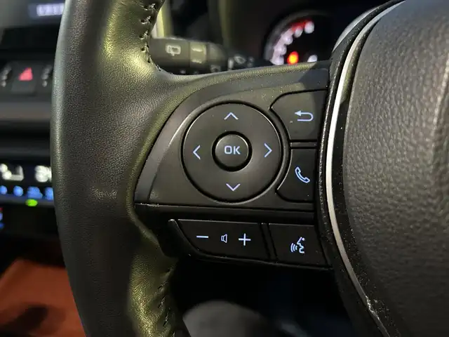 トヨタ ＲＡＶ４ アドベンチャー 静岡県 2022(令4)年 4万km グレーメタリック ~TRD仕様~/ユーザー買取車両/ワンオーナー/純正ディスプレイオーディオ/純正LEDヘッドライト/純正19インチAW/全方位カメラ/レザーシート/シートヒーター/ベンチレーション/プリクラッシュセーフティシステム/レーダークルーズコントロール/TRDルーフキャリア/TRDマッドガード/ステアリングヒーター/パワーバックドア/ビルトインETC/D席パワーシート/デジタルインナーミラー/電動パーキングブレーキ/オートホールド/新車時保証書/取扱説明書/スペアキー×1