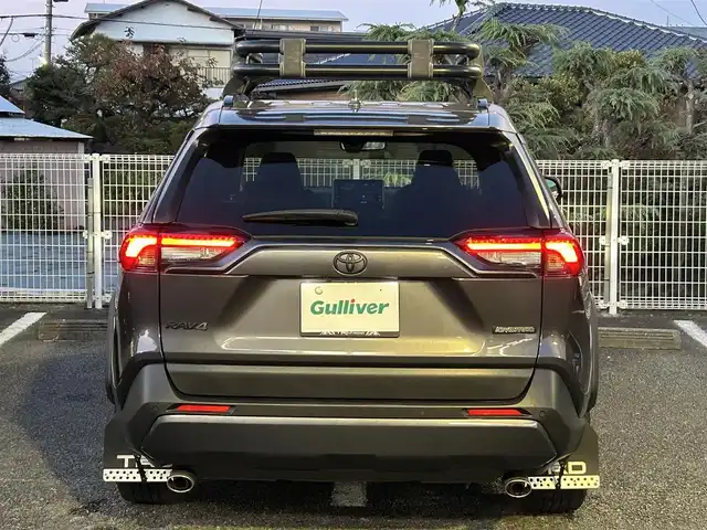 トヨタ ＲＡＶ４ アドベンチャー 静岡県 2022(令4)年 4万km グレーメタリック ~TRD仕様~/ユーザー買取車両/ワンオーナー/純正ディスプレイオーディオ/純正LEDヘッドライト/純正19インチAW/全方位カメラ/レザーシート/シートヒーター/ベンチレーション/プリクラッシュセーフティシステム/レーダークルーズコントロール/TRDルーフキャリア/TRDマッドガード/ステアリングヒーター/パワーバックドア/ビルトインETC/D席パワーシート/デジタルインナーミラー/電動パーキングブレーキ/オートホールド/新車時保証書/取扱説明書/スペアキー×1