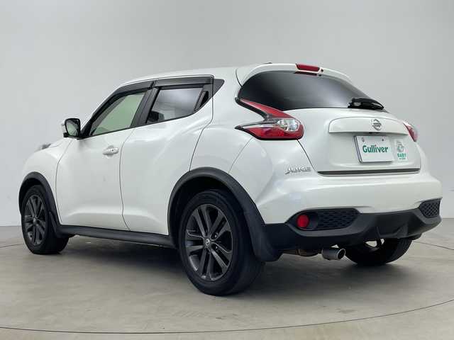日産 ジューク 15RX Vアーバンセレクション 鹿児島県 2017(平29)年 9.7万km ブリリアントホワイトパール ワンオーナー　/純正ＳＤナビ/（フルセグ/Bluetooth/CD/DVD）　/アラウンドビューモニター　/バックカメラ　/ＥＴＣ　/レーンキープアシスト/前方ドライブレコーダー　/革巻きステアリング　/ステアリングリモコン　/純正１７インチアルミホイール/衝突軽減ブレーキ