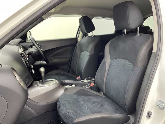 日産 ジューク 15RX Vアーバンセレクション 鹿児島県 2017(平29)年 9.7万km ブリリアントホワイトパール ワンオーナー　/純正ＳＤナビ/（フルセグ/Bluetooth/CD/DVD）　/アラウンドビューモニター　/バックカメラ　/ＥＴＣ　/レーンキープアシスト/前方ドライブレコーダー　/革巻きステアリング　/ステアリングリモコン　/純正１７インチアルミホイール/衝突軽減ブレーキ