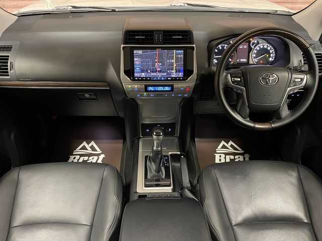 トヨタ ランドクルーザー プラド TX Lパッケージ 岩手県 2020(令2)年 2.4万km ホワイトパールクリスタルシャイン AIS検査済み/【2402049068】/AME　PPX D10X(社外)/BFグッドリッチKO2（ホワイトレター）(社外)/リフトアップキット(社外)/JAOSフェンダーガーニッシュ（社外）/ルーフラック（社外）/純正フォグベゼル/サンルーフ/電動サードシート/エンスタ/ハードフロアマット/オートハイビーム/トヨタセーフティセンス/ドラレコ/アルパインナビ(社外)/クルーズコントロール/JAOSフェンダーガーニッシュ（社外）/ルーフラック（社外）