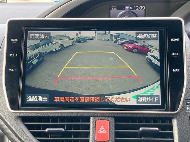 トヨタ ヴォクシー ZS 煌Ⅱ 静岡県 2019(令1)年 5万km ブラック Toyota Safety Sense/純正10インチナビ/　AM FM CD DVD Bluetooth USB SDREC HDMI/フルセグTV/ビルトインETC2.0/バックモニター/ドライブレコーダー/LEDオートヘッドライト/両側パワースライドドア/純正16インチアルミホイール/クルーズコントロール/革巻きステアリング/リアサンシェード/アイドリングストップ/純正12インチフリップダウンモニター