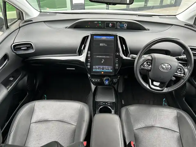 トヨタ プリウス A プレミアム　ツーリングセレ 和歌山県 2019(平31)年 2.7万km ホワイトパールクリスタルシャイン 純正メーカーナビ/フルセグTV/バックカメラ/JBLプレミアムサウンド/（BT/CD/DVD）/プリクラッシュセーフティー/ブラインドスポットモニター/ヘッドアップディスプレイ/レーダークルーズコントロール/レーンディパーチャーアラート/クリアランスソナー/横滑り防止機能/前方ドライブレコーダー/パワーシート/シートヒーター/シートエアベンチレーション/パーキングアシスト/LEDヘッドライト/フォグランプ/オートライト/オートマチックハイビーム