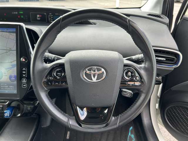 トヨタ プリウス A プレミアム　ツーリングセレ 和歌山県 2019(平31)年 2.7万km ホワイトパールクリスタルシャイン 純正メーカーナビ/フルセグTV/バックカメラ/JBLプレミアムサウンド/（BT/CD/DVD）/プリクラッシュセーフティー/ブラインドスポットモニター/ヘッドアップディスプレイ/レーダークルーズコントロール/レーンディパーチャーアラート/クリアランスソナー/横滑り防止機能/前方ドライブレコーダー/パワーシート/シートヒーター/シートエアベンチレーション/パーキングアシスト/LEDヘッドライト/フォグランプ/オートライト/オートマチックハイビーム