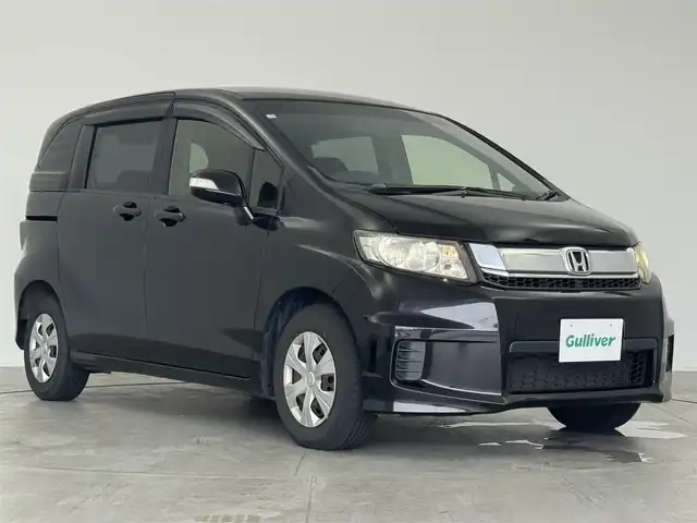ホンダ フリード スパイク G ジャストセレクション 愛知県 2014(平26)年 7.5万km プレミアムスパークルブラックパール 純正HDDナビ　/Bluetooth　/ワンセグTV　/ステアリングリモコン　/片側パワースライドドア　/AUTOライト　/純正フロアマット　/ETC