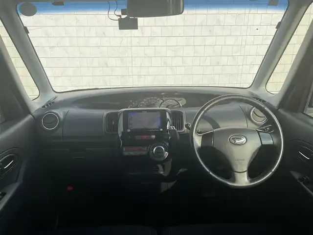 ダイハツ タント カスタム RS 愛知県 2013(平25)年 6.9万km ブロンズオリーブパールメタリック ・ターボ車/・社外製SDメモリーナビ/・バックカメラ/・フルセグTV/・CD再生/・ETC/・Bluetooth/USB/AUX接続/・助手席側パワースライドドア/・ベンチシート/・純正15インチアルミホイール/・電動格納ミラー/・T’zドライブレコーダー（前後）/・オーバーヘッドコンソール・イルミネーション機能付き/・スマートキー/・スペアキー（板キー）