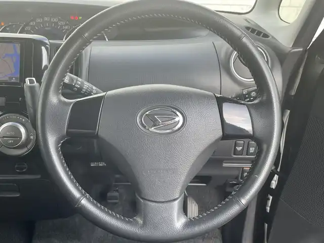 ダイハツ タント カスタム RS 愛知県 2013(平25)年 6.9万km ブロンズオリーブパールメタリック ・ターボ車/・社外製SDメモリーナビ/・バックカメラ/・フルセグTV/・CD再生/・ETC/・Bluetooth/USB/AUX接続/・助手席側パワースライドドア/・ベンチシート/・純正15インチアルミホイール/・電動格納ミラー/・T’zドライブレコーダー（前後）/・オーバーヘッドコンソール・イルミネーション機能付き/・スマートキー/・スペアキー（板キー）