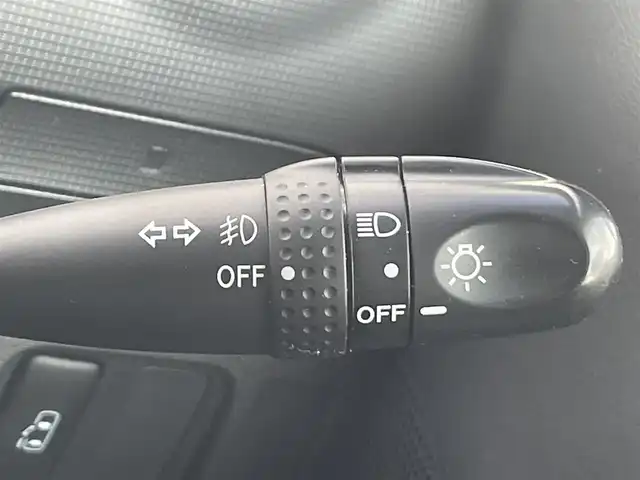 ダイハツ タント カスタム RS 愛知県 2013(平25)年 6.9万km ブロンズオリーブパールメタリック ・ターボ車/・社外製SDメモリーナビ/・バックカメラ/・フルセグTV/・CD再生/・ETC/・Bluetooth/USB/AUX接続/・助手席側パワースライドドア/・ベンチシート/・純正15インチアルミホイール/・電動格納ミラー/・T’zドライブレコーダー（前後）/・オーバーヘッドコンソール・イルミネーション機能付き/・スマートキー/・スペアキー（板キー）