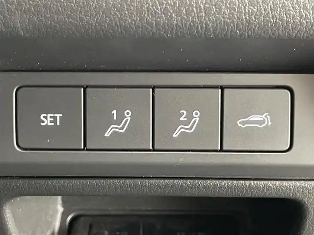 マツダ ＣＸ－３０ XD プロアクティブツーリングセレクション 愛知県 2021(令3)年 2.7万km チタニウムフラッシュマイカ 純正１０．２５型ナビ　ＢＳＭ　ＨＵＤ　ＨＤＭＩ　全方位カメラ　追従クルコン　禁煙　フルセグ　ＤＶＤ　パドルシフト　ETC　ドラレコ　車線逸脱　衝突軽減　LEDライト　ステアリングヒーター　パワーシート　シートヒーター　電動パーキング　
