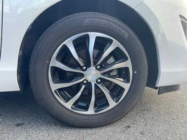 トヨタ アクア S 岩手県 2016(平28)年 9.9万km ライムホワイトパールクリスタルシャイン ドアバイザー/電動格納ミラー/プラズママイスター搭載LEDルームランプ/ETC/バックカメラ/社外15インチAW/プリクラッシュセーフティ/LDA/オートマチックハイビーム/純正メモリーナビ/フルセグ/CD/DVD/BT/レーダー探知機/ウィンドシールドデアイサー