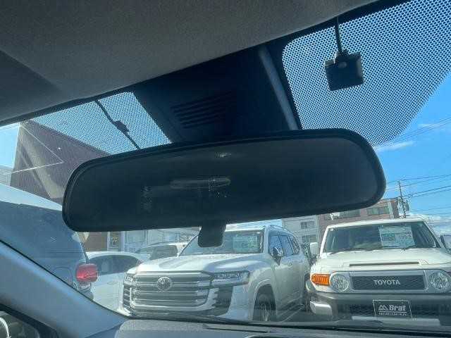 トヨタ アクア S 岩手県 2016(平28)年 9.9万km ライムホワイトパールクリスタルシャイン ドアバイザー/電動格納ミラー/プラズママイスター搭載LEDルームランプ/ETC/バックカメラ/社外15インチAW/プリクラッシュセーフティ/LDA/オートマチックハイビーム/純正メモリーナビ/フルセグ/CD/DVD/BT/レーダー探知機/ウィンドシールドデアイサー