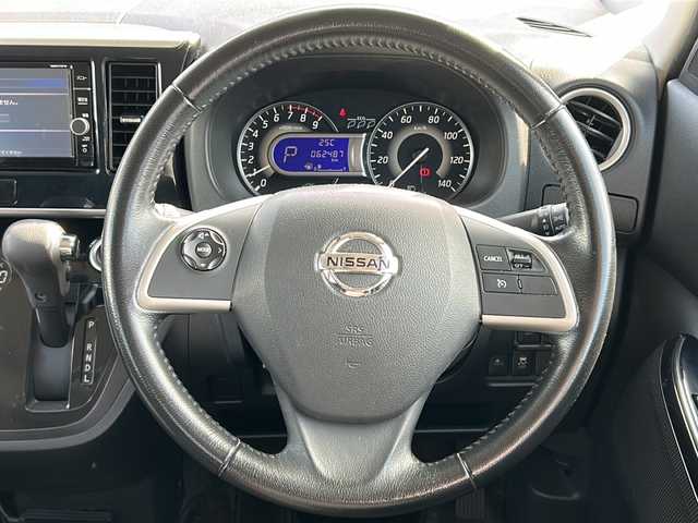 日産 デイズ ルークス ハイウェイスター Gターボ 佐賀県 2017(平29)年 6.3万km ホワイトパール 純正ナビ/アラウンドビューモニター/両側パワースライドドア/エマージェンシーブレーキ/オートハイビーム/クルーズコントロール/ETC/アイドリングストップ/プッシュスタート/スマートキー/LEDヘッドライト/フォグライト/純正アルミホイール