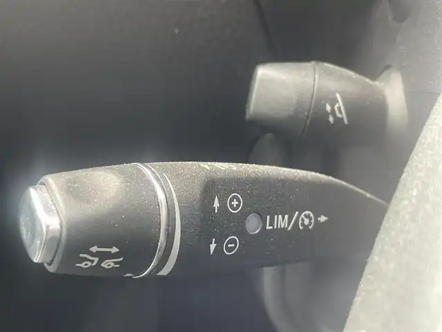 メルセデス・ベンツ ゲレンデヴァーゲン Ｇ３５０ｄ 熊本県 2017(平29)年 7.7万km パープル サンルーフ/革シート/harman/kardon/純正ナビ/（CD・DVD・フルセグTV・BTオーディオ・SD）/バックカメラ/純正18インチAW/クルーズコントロール/パドルシフト/サイドステップ/背面タイヤハードカバー/前席パワーシート・シートメモリー/前席シートヒーター/HIDヘッドライト/オートライト/前後コーナーセンサー/横滑り防止装置/ウィンカーミラー/フロアマット/新車保証書/取扱説明書/スペアキー×1本