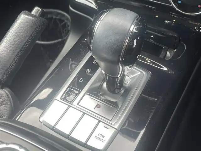 メルセデス・ベンツ ゲレンデヴァーゲン Ｇ３５０ｄ 熊本県 2017(平29)年 7.7万km パープル サンルーフ/革シート/harman/kardon/純正ナビ/（CD・DVD・フルセグTV・BTオーディオ・SD）/バックカメラ/純正18インチAW/クルーズコントロール/パドルシフト/サイドステップ/背面タイヤハードカバー/前席パワーシート・シートメモリー/前席シートヒーター/HIDヘッドライト/オートライト/前後コーナーセンサー/横滑り防止装置/ウィンカーミラー/フロアマット/新車保証書/取扱説明書/スペアキー×1本