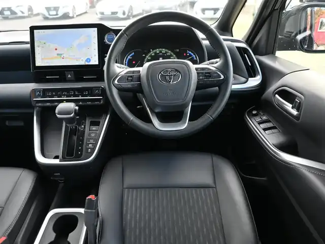 トヨタ ノア ハイブリッド S－Z 千葉県 2022(令4)年 4.8万km グリッターブラックガラスフレーク 205/55R17/Toyota Safety Sense/・プリクラッシュセーフティ/・レーンディパーチャーアラート/・オートハイビーム/・レーダークルーズコントロール/両側パワースライドドア/純正コネクティッドナビ/地デジTV/【DVD/CD再生機能　Bluetooth接続】/【Apple CarPlay　Android Auto対応】/バックカメラ/ハーフレザーシート/前席シートヒーター/ドライブレコーダー（前後撮影）【TZ-DR210】/革巻きステアリング/ステアリングスイッチ/ETC（2.0）/LEDヘッドライト/フォグライト/ウインカーミラー/クリアランスソナー/純正17インチアルミホイル/サイド/カーテンエアバッグ/スマートキー