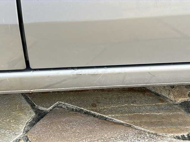 ホンダ フリード＋ G 静岡県 2016(平28)年 3.7万km ルナシルバーM 純正オーディオ/・CD/MD/ラジオ/主要装備/・レーダークルーズコントロール　/・ドライブレコーダー　/・レーンキープアシスト　/・片側パワースライドドア　/・ステアリングリモコン　/・プッシュスタート　/・アイドリングストップ　/・ＥＴＣ　/・純正フロアマット/・スマートキー/・純正アルミキャップ/・ホンダセンシング/・スペアキー