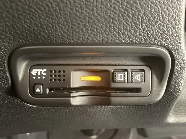 ホンダ ヴェゼル ハイブリッド Z ホンダセンシング 埼玉県 2018(平30)年 5.8万km プレミアムクリスタルレッドM ホンダセンシング/純正ナビ/　　CD/DVD/BT/フルセグTV/バックカメラ/アダプティブクルーズコントロール/LEDオートライト/ハーフレザーシート/パワーシート/シートヒーター/純正17インチAW/パドルシフト/ステアリングスイッチ/プッシュスタート/ETC/禁煙車