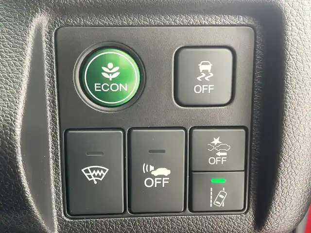 ホンダ ヴェゼル ハイブリッド Z ホンダセンシング 埼玉県 2018(平30)年 5.8万km プレミアムクリスタルレッドM ホンダセンシング/純正ナビ/　　CD/DVD/BT/フルセグTV/バックカメラ/アダプティブクルーズコントロール/LEDオートライト/ハーフレザーシート/パワーシート/シートヒーター/純正17インチAW/パドルシフト/ステアリングスイッチ/プッシュスタート/ETC/禁煙車