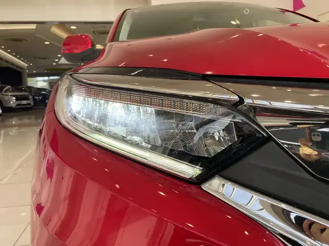 ホンダ ヴェゼル ハイブリッド Z ホンダセンシング 埼玉県 2018(平30)年 5.8万km プレミアムクリスタルレッドM ホンダセンシング/純正ナビ/　　CD/DVD/BT/フルセグTV/バックカメラ/アダプティブクルーズコントロール/LEDオートライト/ハーフレザーシート/パワーシート/シートヒーター/純正17インチAW/パドルシフト/ステアリングスイッチ/プッシュスタート/ETC/禁煙車